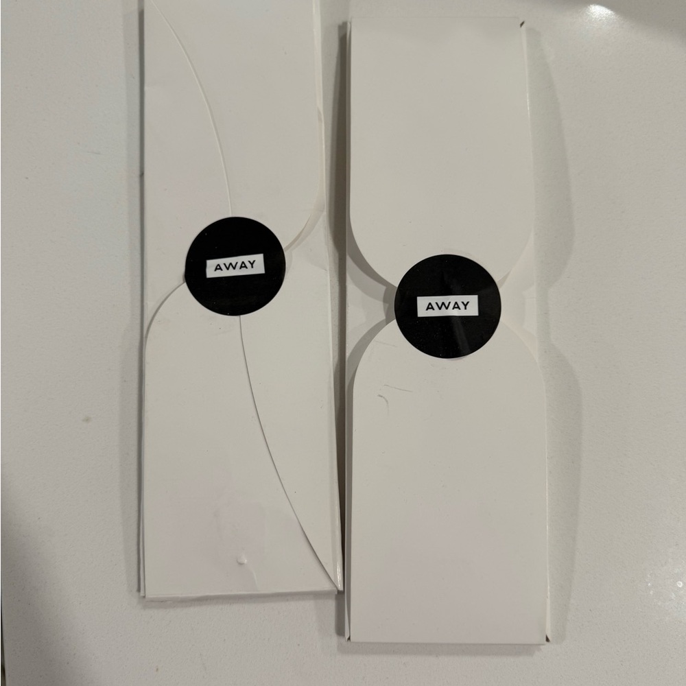 Away White Travel Accessory Set